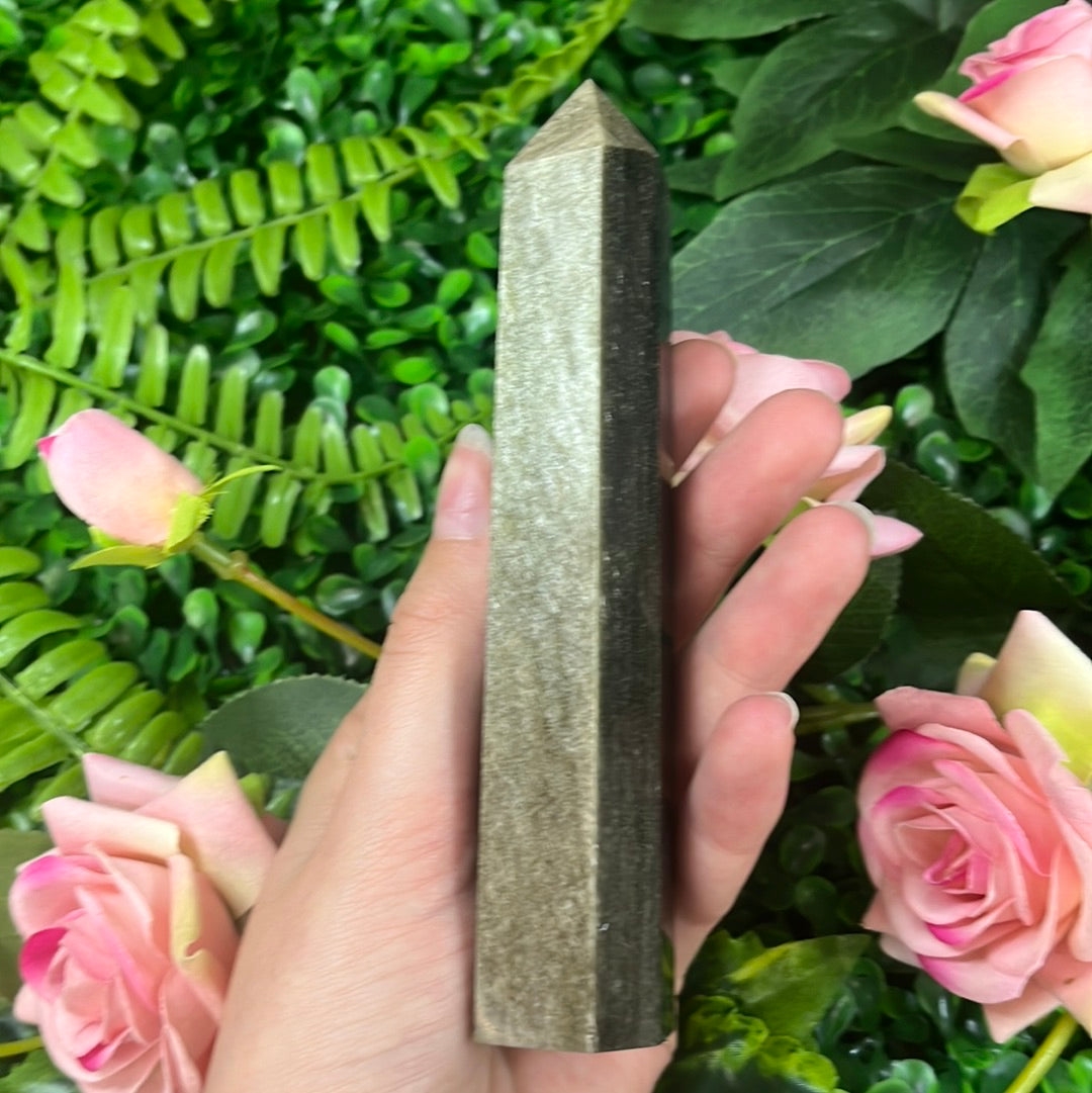 Gold Sheen Obsidian Tower