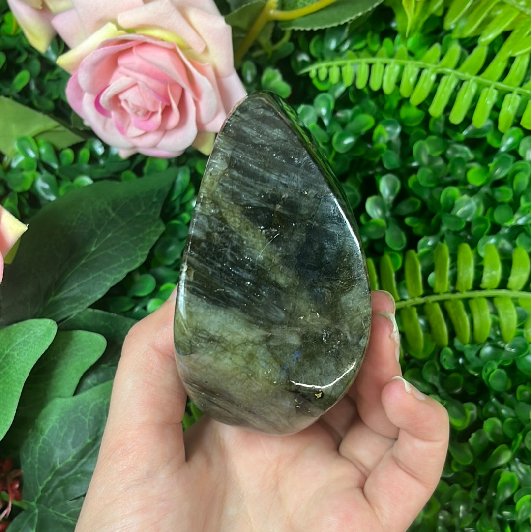 Labadorite Freeform