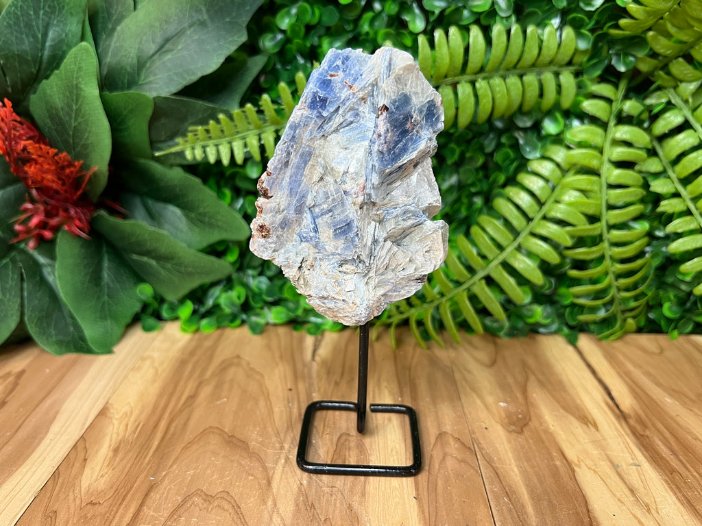 Blue Kyanite MinPin