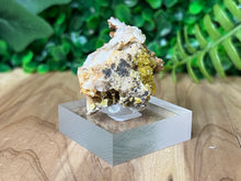 Load image into Gallery viewer, Wulfenite
