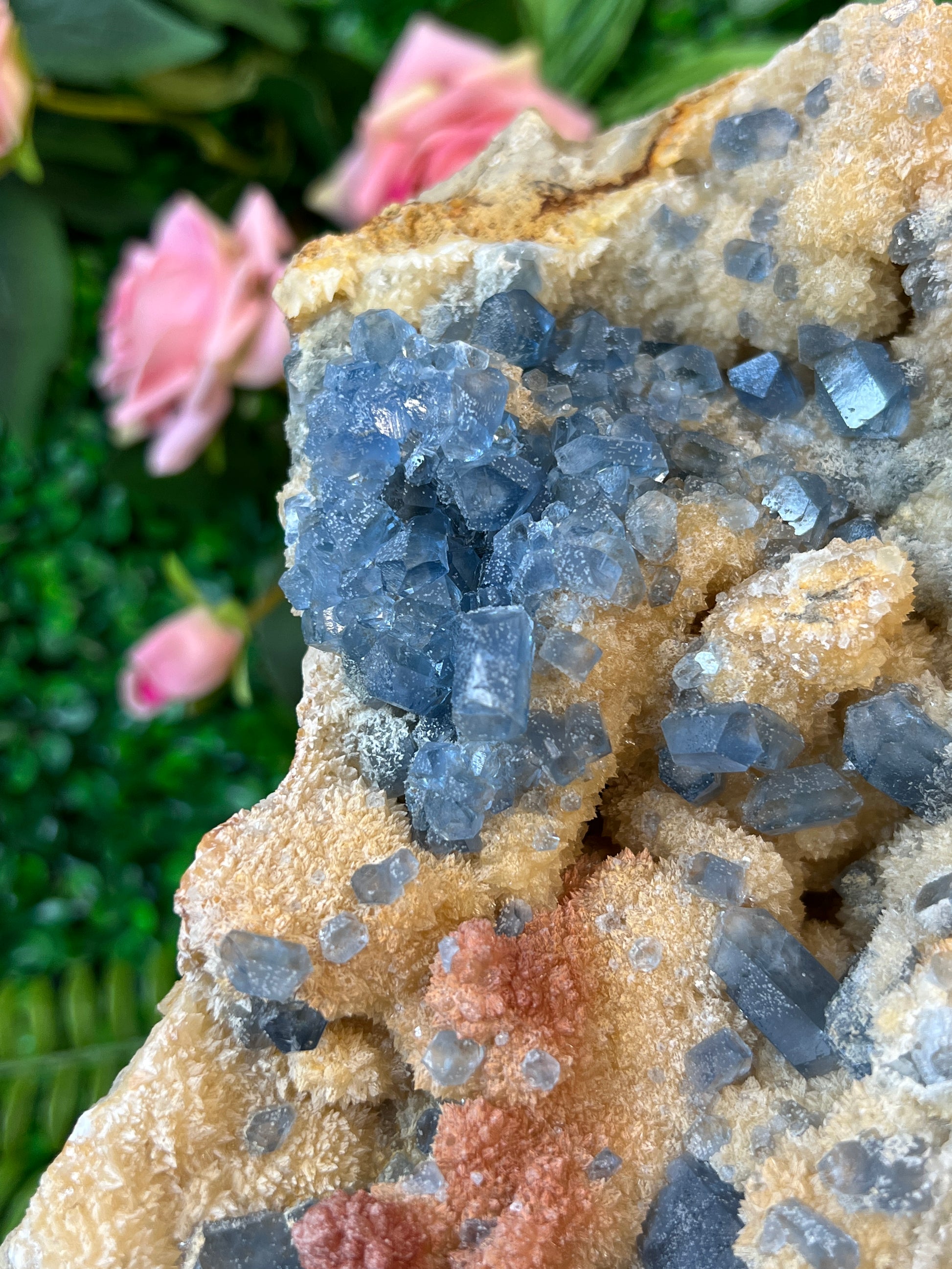 Celestine on Calcite